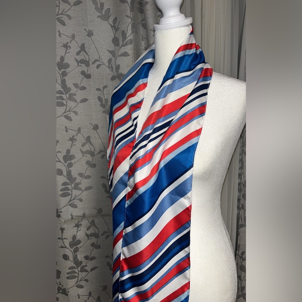 Beautiful scarf!